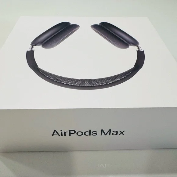 AirPods Max - Over-Ear Headphones - Picture 1 of 4